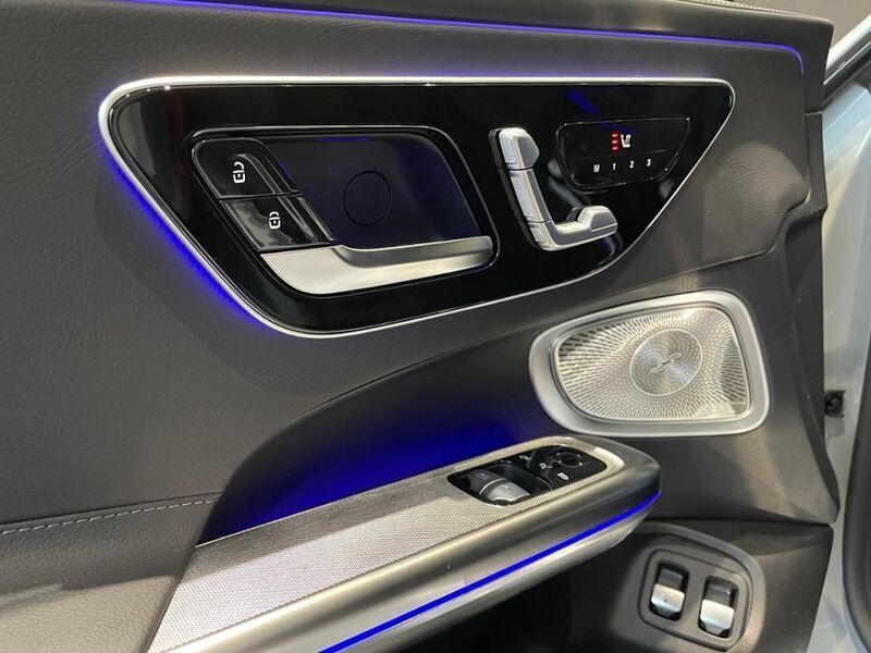 Gebraucht Mercedes CLE300 AMG 204 PS (150 kW) 2025 Grau Coupé