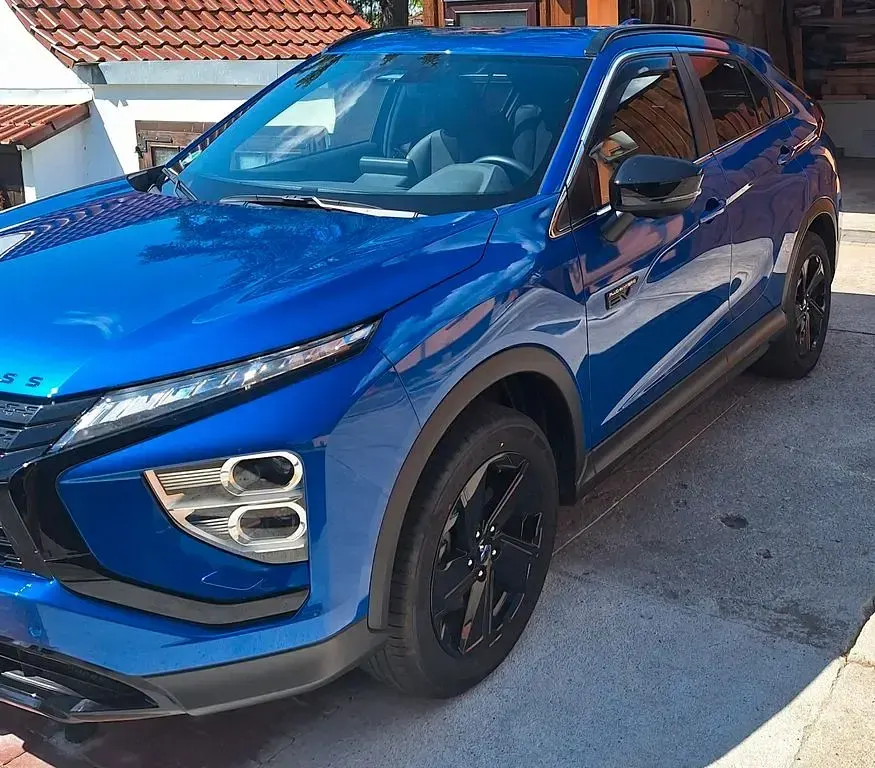 Używany Mitsubishi Eclipse Cross Select 188 KM (138 kW) 2024 Niebieski SUV