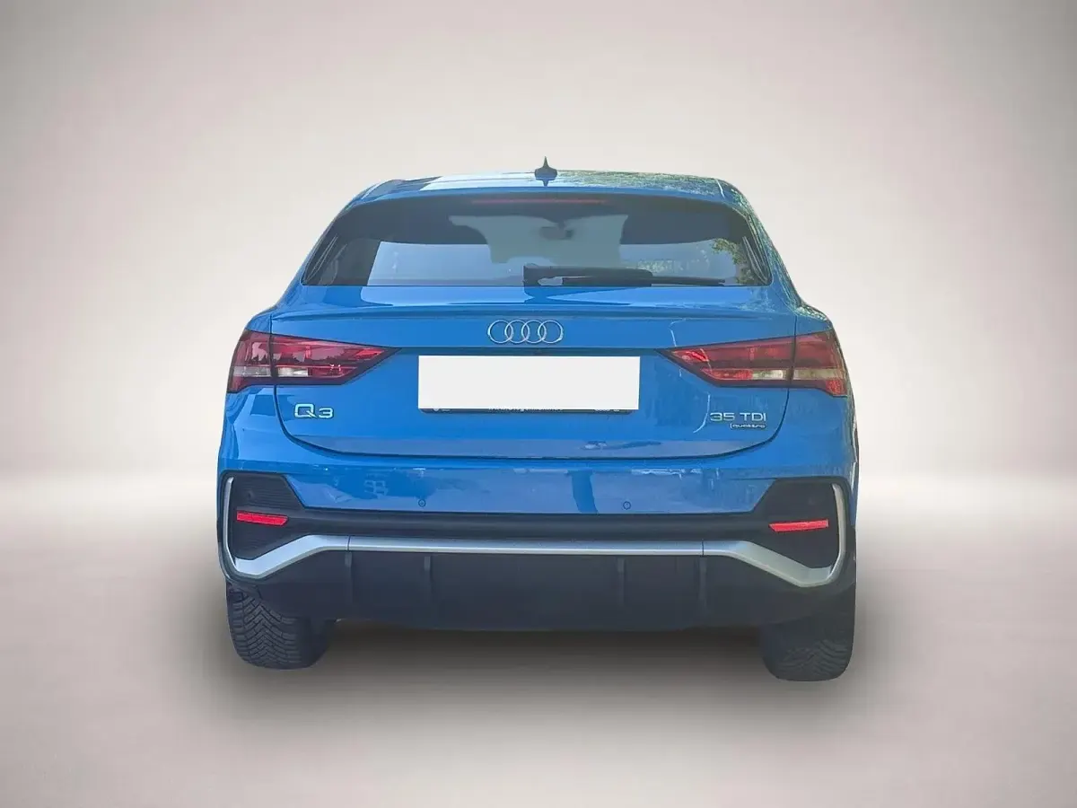Gebraucht Audi Q3 Sportback S-Line 150 PS (110 kW) 2022 Manufacturer SUV