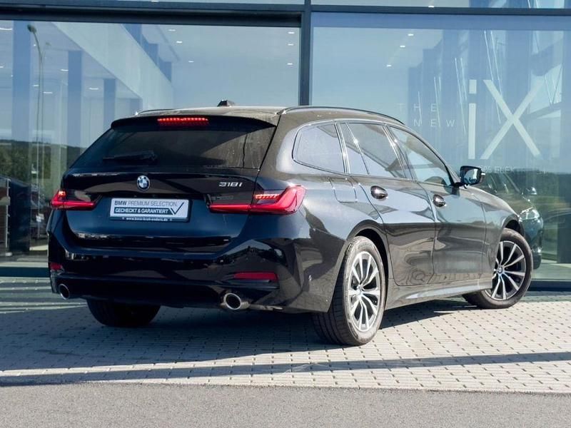 Gebraucht BMW 318 Efficient Dynamics 156 PS (114 kW) 2025 Schwarz Kombi