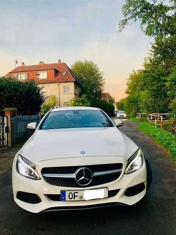Gebraucht 2017 Mercedes C180 Coupé | 20.000 € (Fairer Preis) - Bild 1/4
