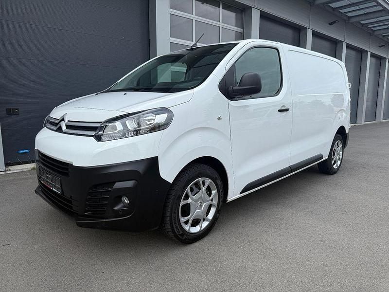 Weiß Gebraucht 2020 Citroën Jumpy Van / Kleinbus | 17.990 € (Fairer Preis) - Bild 1/4