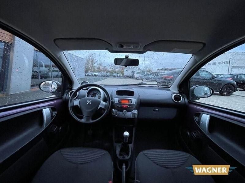 Gebraucht Peugeot 107 Envy 68 PS (50 kW) 2012 Violett Kleinwagen