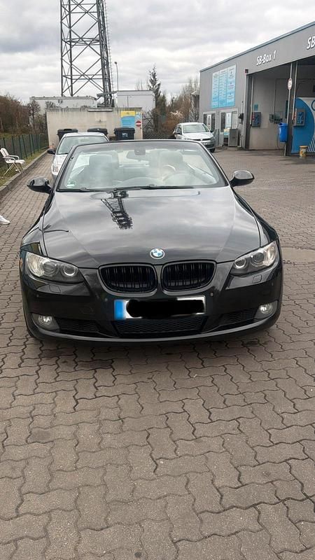 Gebraucht BMW 330 Cabriolet 272 PS (200 kW) 2007 Schwarz Cabrio