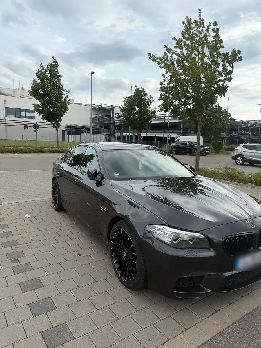 Gebraucht BMW 530 Luxury Line 258 PS (189 kW) 2013 Schwarz Limousine