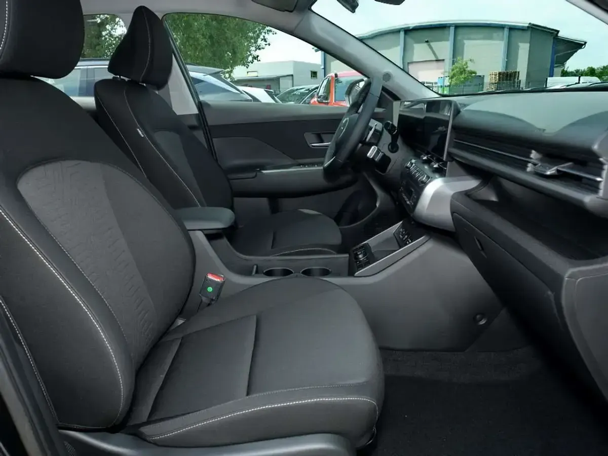 Neu Hyundai Kona Select 150 kW (204 PS) 2026 Abyss black SUV