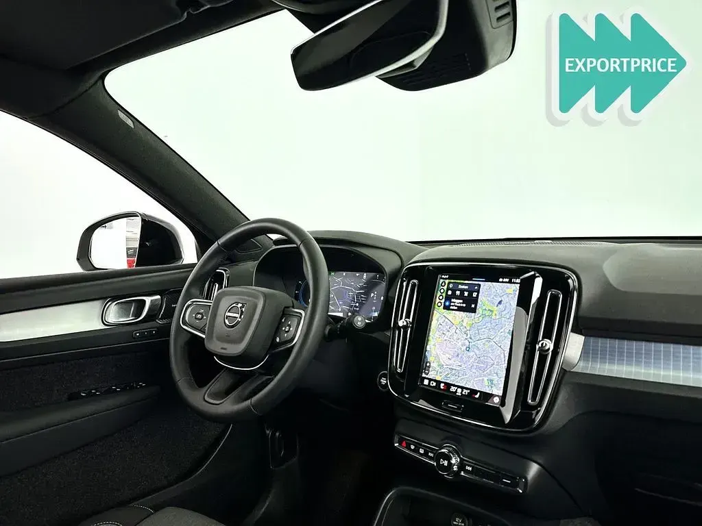 Gebraucht Volvo XC40 Plus 177 PS (130 kW) 2024 Weiß SUV