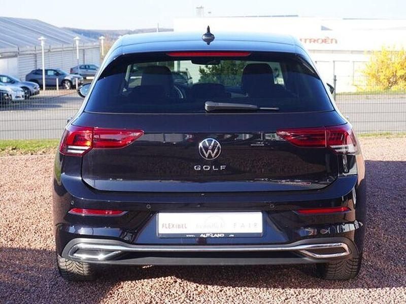 Gebraucht VW Golf VIII 150 PS (110 kW) 2023 Schwarz Limousine
