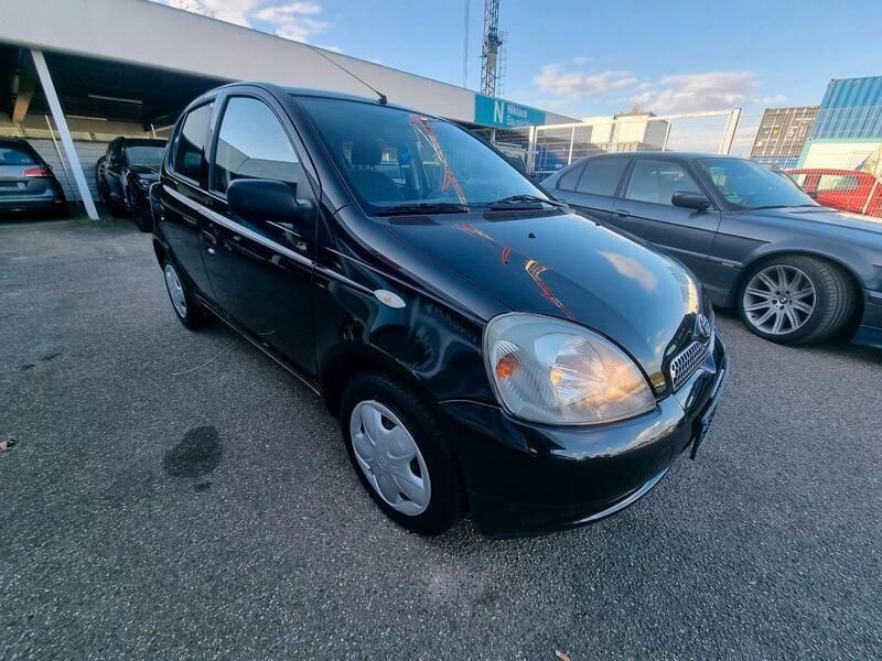 Schwarz Gebraucht 2002 Toyota Yaris Kleinwagen | 2.399 € - Bild 1/4