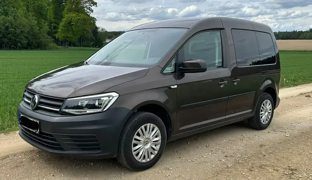 Używany VW Caddy Comfortline 102 KM (75 kW) 2016 Brązowy Minivan