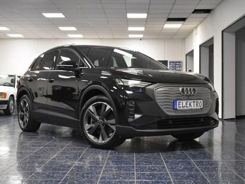 Mythosschwarz Gebraucht 2022 Audi Q4 e-tron Sport SUV | 22.870 € (Guter Preis) - Bild 1/4