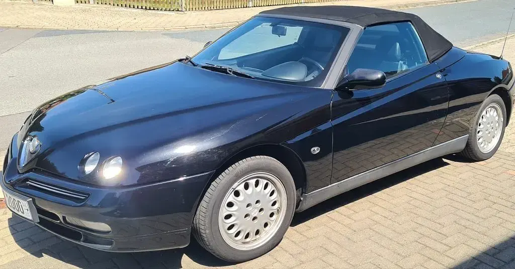 Gebraucht Alfa Romeo Spider 150 PS (110 kW) 1997 Schwarz Cabrio
