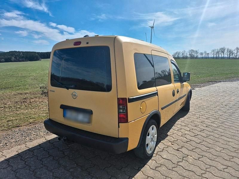 Gebraucht Opel Combo Edition 75 PS (55 kW) 2006 Gelb Van / Kleinbus