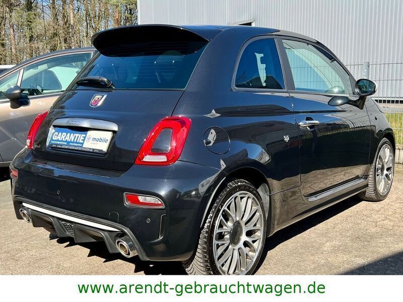 Gebraucht Abarth 595 145 PS (106 kW) 2018 Schwarz Kleinwagen