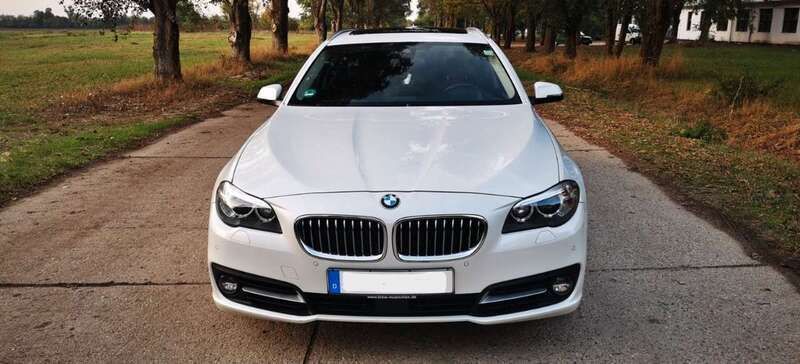 Gebraucht 2015 BMW 520 Luxury Line Kombi | 14.500 € (Teuer) - Bild 1/4