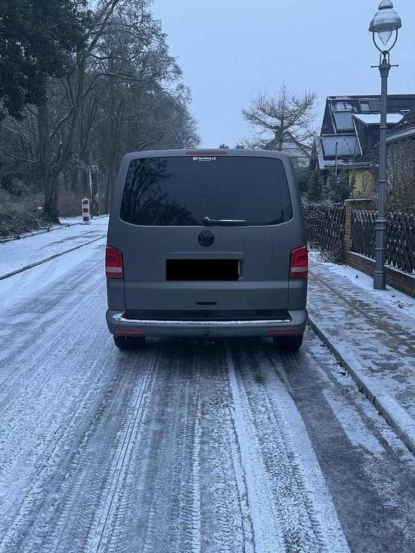 Gebraucht VW T5 140 PS (102 kW) 2011 Grau Van