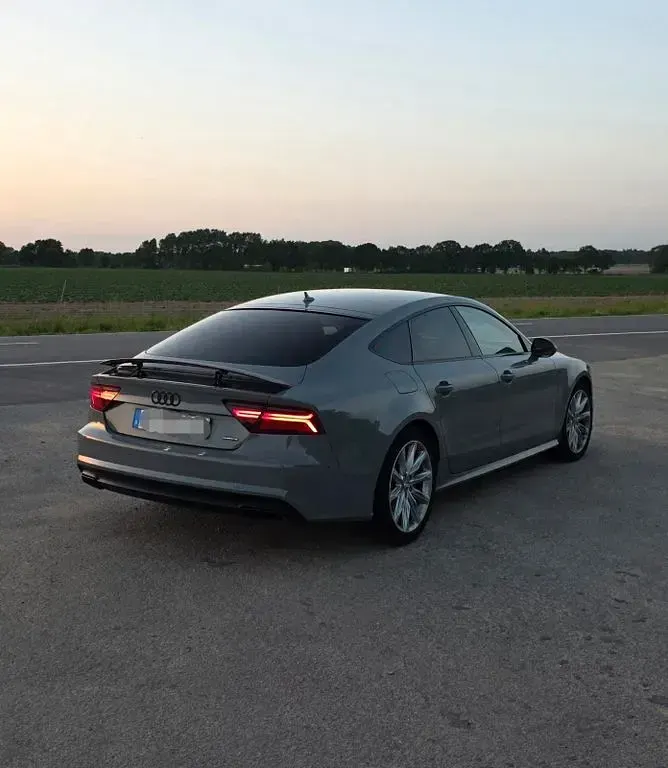 Gebraucht Audi A7 Sportback Competition 326 PS (239 kW) 2016 Grau Kleinwagen