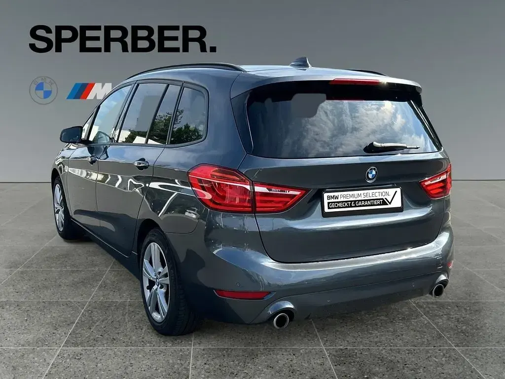 Gebraucht BMW 220 Advantage 192 PS (141 kW) 2018 Grau Van / Kleinbus