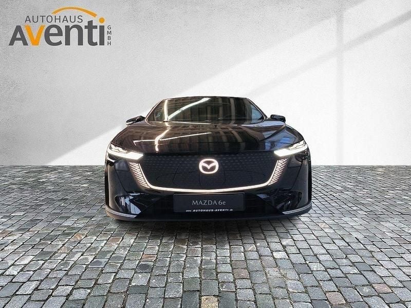 Neu Mazda 6e Takumi-Line 180 kW (245 PS) 2026 Schwarz Limousine