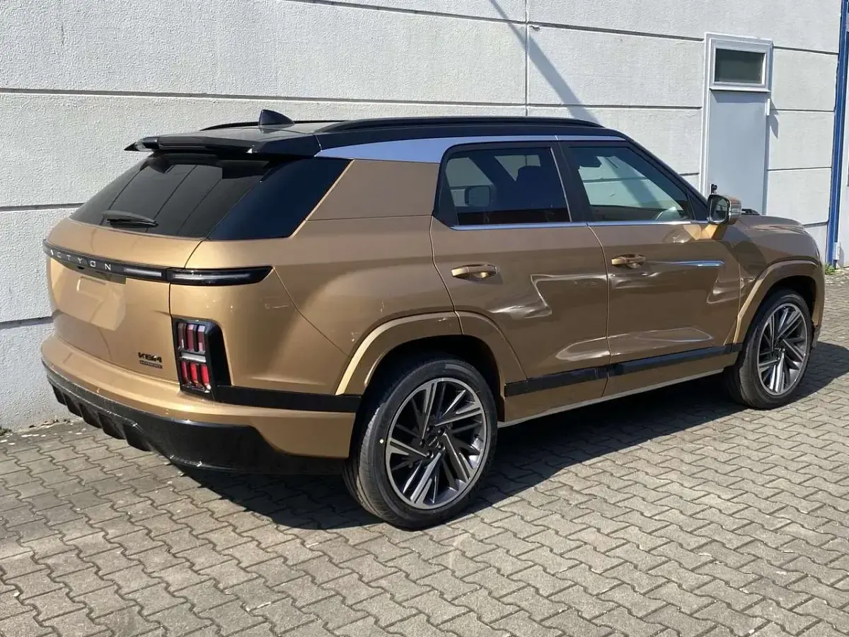Neu KGM Actyon 204 PS (150 kW) 2026 Royal copper (2 tone) SUV