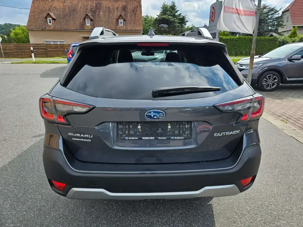 Gebraucht Subaru Outback Platinum 169 PS (124 kW) 2022 Magnetite gray (m) Kombi