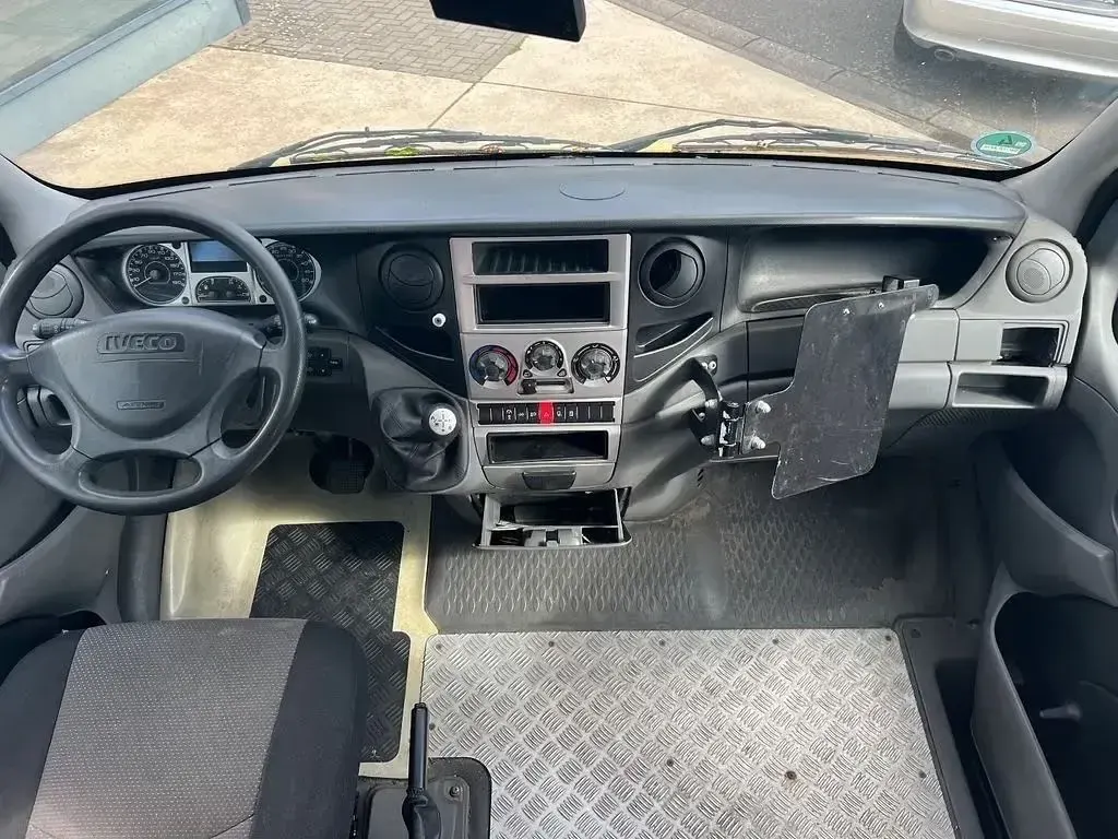 Occasion Iveco Daily 106 ch (77 kW) 2010 Jaune Van