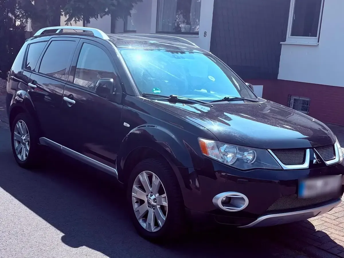 Gebraucht Mitsubishi Outlander 174 PS (127 kW) 2008 Schwarz SUV