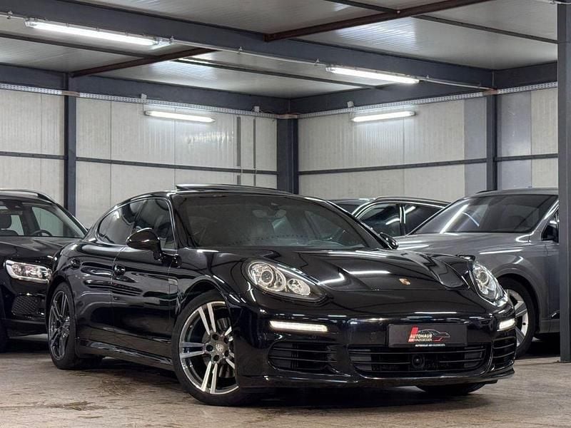 Schwarz Gebraucht 2015 Porsche Panamera Chrono Limousine | 26.890 € (Fairer Preis) - Bild 1/4