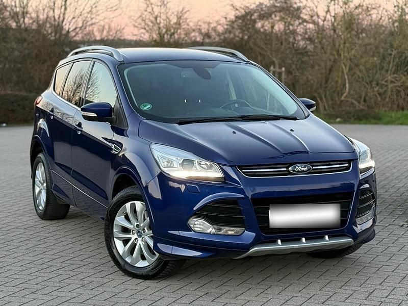 Gebraucht Ford Kuga Titanium 163 PS (119 kW) 2014 Blau SUV