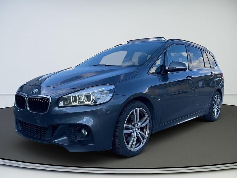 Grau Gebraucht 2016 BMW 220 Gran Tourer M Sport Van / Kleinbus | 17.900 € (Fairer Preis) - Bild 1/4