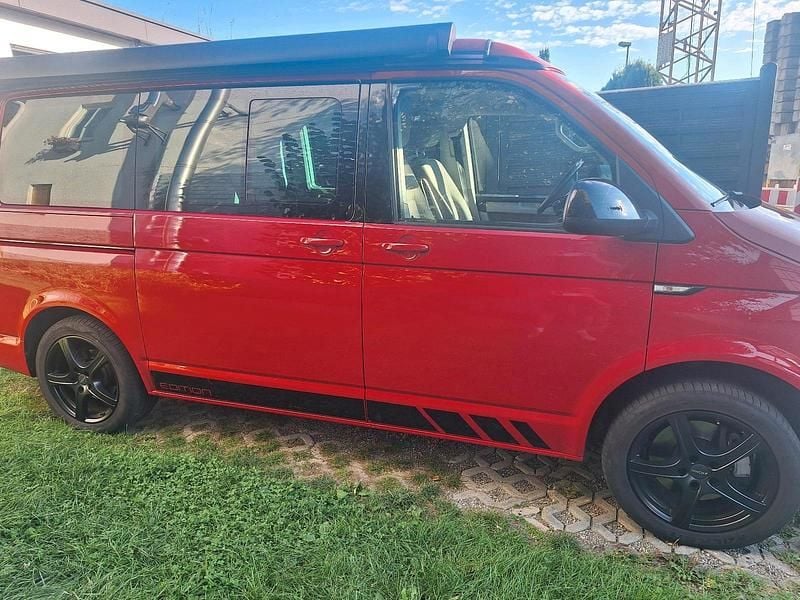 Rot Gebraucht 2017 VW T6 Beach Van | 40.000 € - Bild 1/4