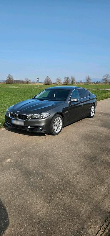 Gebraucht BMW 530 258 PS (189 kW) 2015 Limousine