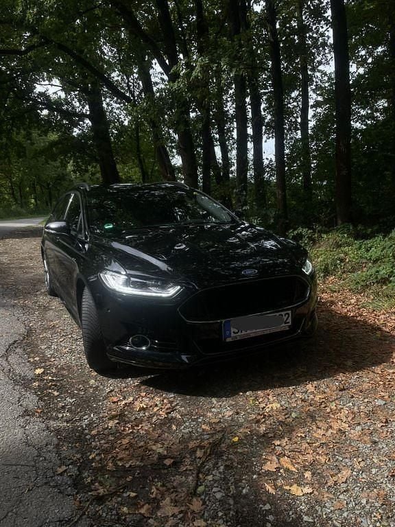 Schwarz Gebraucht 2018 Ford Mondeo ST Limousine | 14.400 € (Guter Preis) - Bild 1/4
