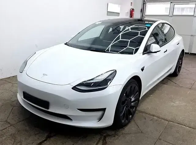 Usata Tesla Model 3 Performance 392 kW (534 CV) 2022 Blu Berlina