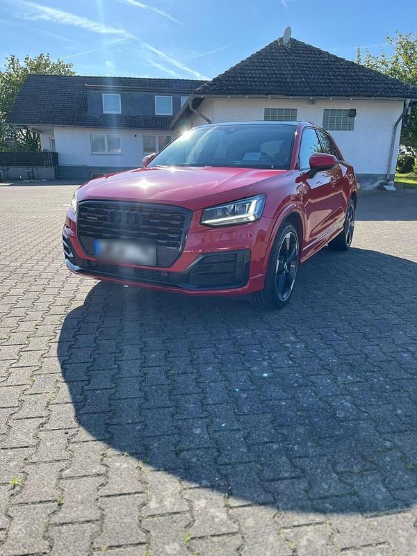 Gebraucht Audi Q2 S-Line 190 PS (139 kW) 2018 Rot SUV