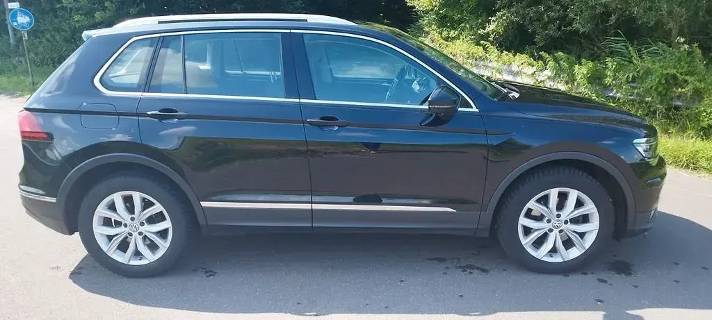 Gebraucht VW Tiguan Highline 150 PS (110 kW) 2016 Schwarz SUV