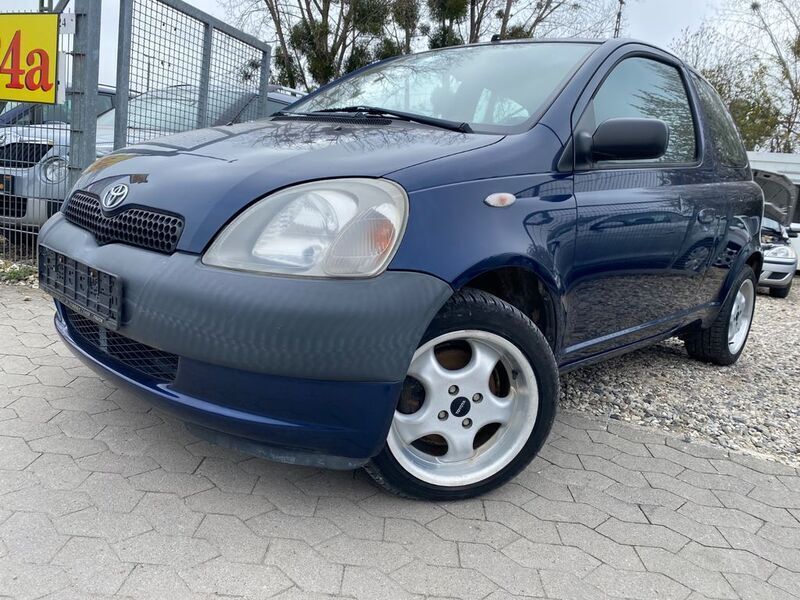 Blau Gebraucht 2002 Toyota Yaris Kleinwagen | 2.450 € - Bild 1/4