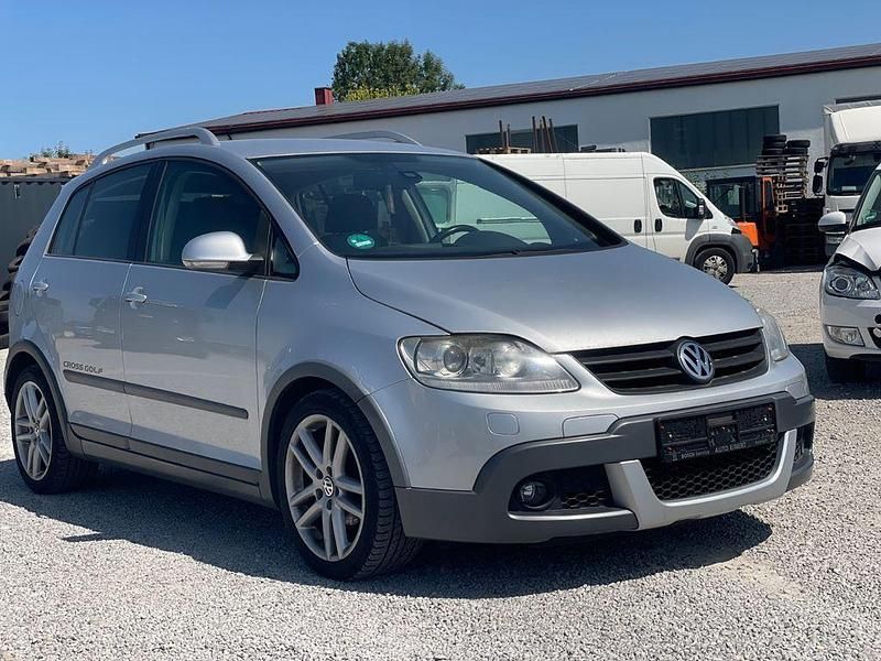Silber Gebraucht 2008 VW Golf Plus Cross Van / Kleinbus | 2.650 € (Superpreis) - Bild 1/4