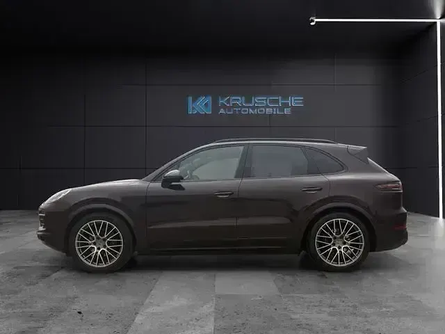 Second-hand Porsche Cayenne Platinum Edition 340 CP (250 kW) 2022 Maro SUV