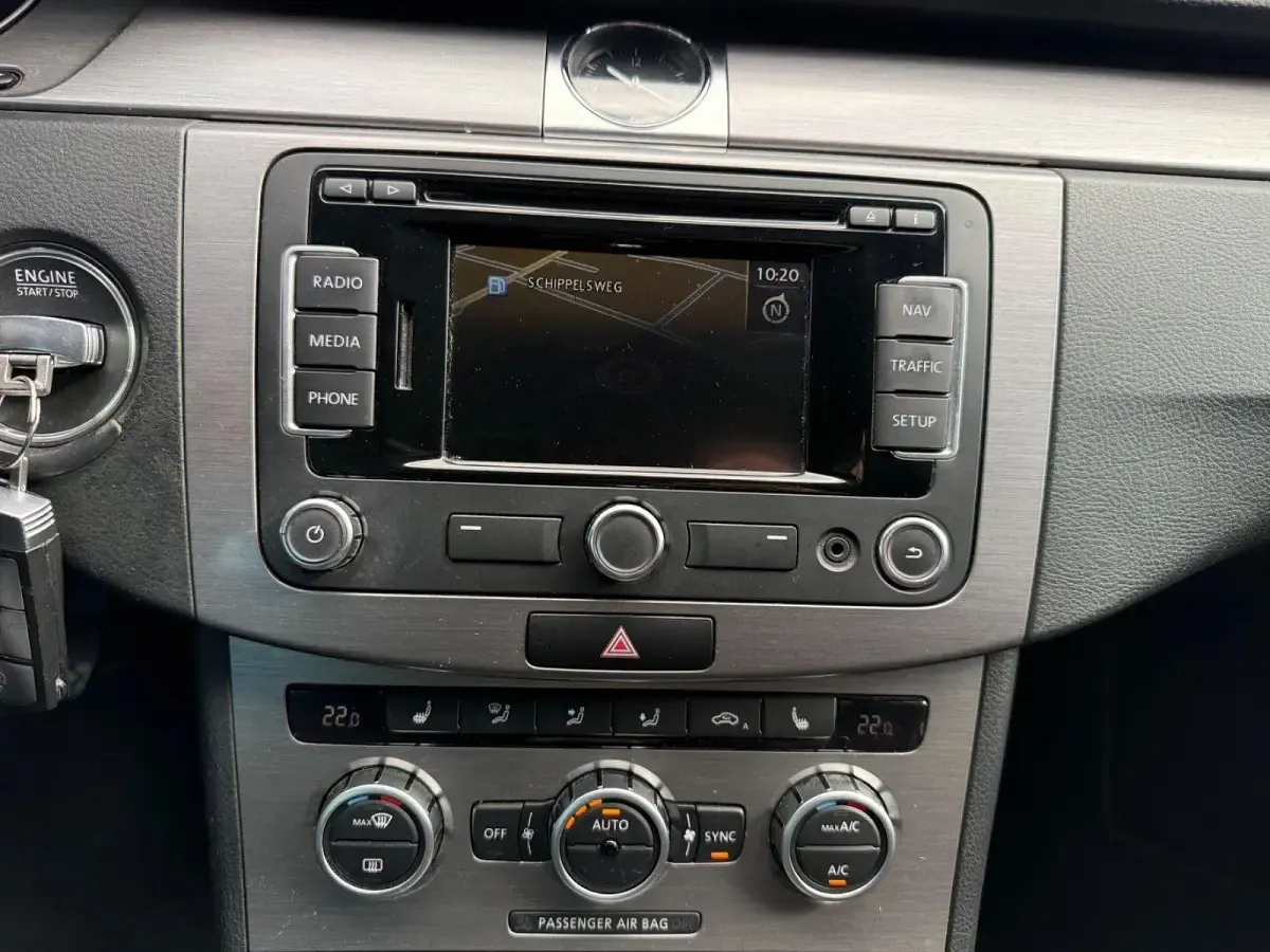 Gebraucht VW Golf VI Comfortline 105 PS (77 kW) 2010 Blau Kleinwagen