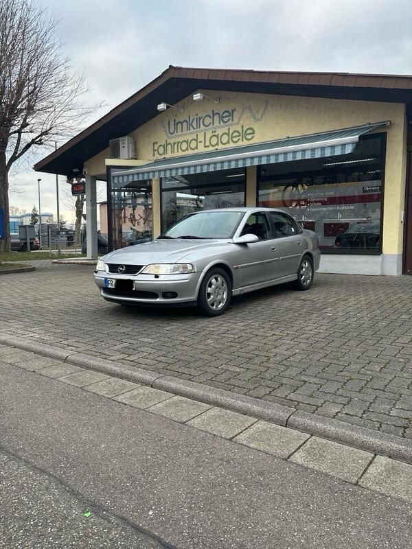 Silber Gebraucht 1999 Opel Vectra Limousine | 1.800 € (Guter Preis) - Bild 1/4