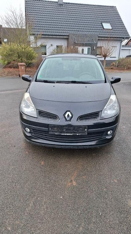 Schwarz Gebraucht 2006 Renault Clio II Expression Limousine | 1.900 € (Fairer Preis) - Bild 1/4