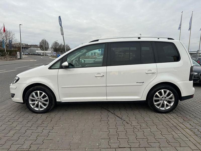 Gebraucht VW Touran Freestyle 140 PS (102 kW) 2010 Weiß Van / Kleinbus