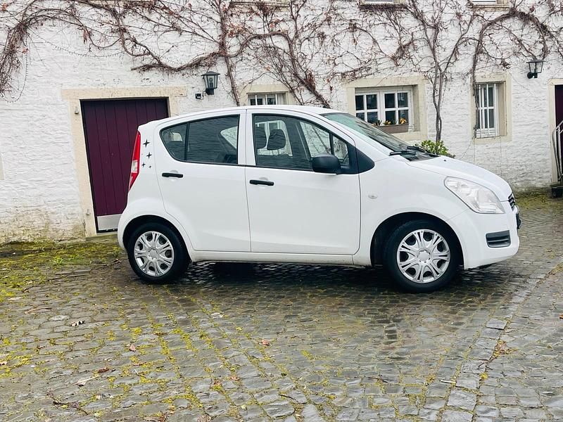 Second-hand Suzuki Splash 65 CP (47 kW) 2010 Alb Hatchback