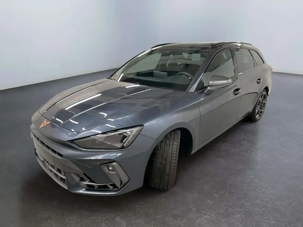 Neu Cupra Leon VZ 333 PS (244 kW) 2025 S7  magnetich tech met. Kombi