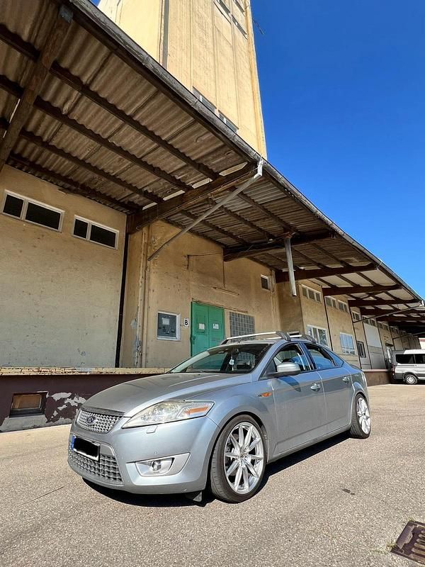 Andere farben Gebraucht 2008 Ford Mondeo Limousine | 3.800 € - Bild 1/4