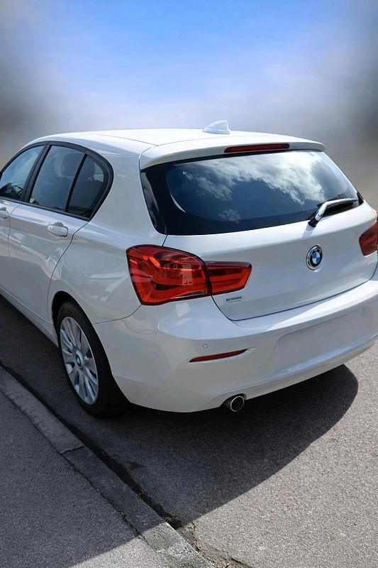 Gebraucht BMW 118 158 PS (116 kW) 2019 Weiß Kleinwagen