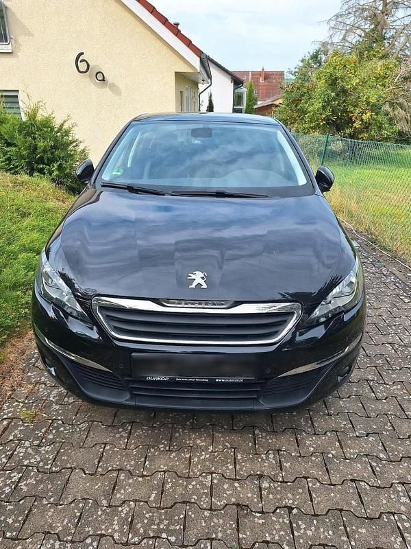 Schwarz Gebraucht 2016 Peugeot 308 Style Limousine | 7.500 € (Superpreis) - Bild 1/4