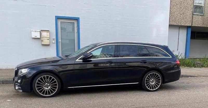 Gebraucht Mercedes E220 Avantgarde 194 PS (142 kW) 2018 Schwarz Kombi