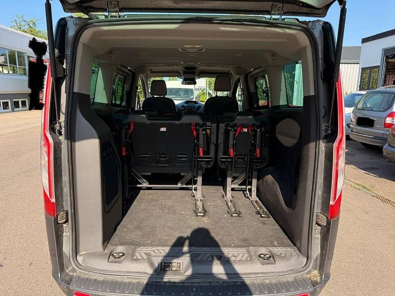 Gebraucht Ford Tourneo 170 PS (125 kW) 2016 Van / Kleinbus